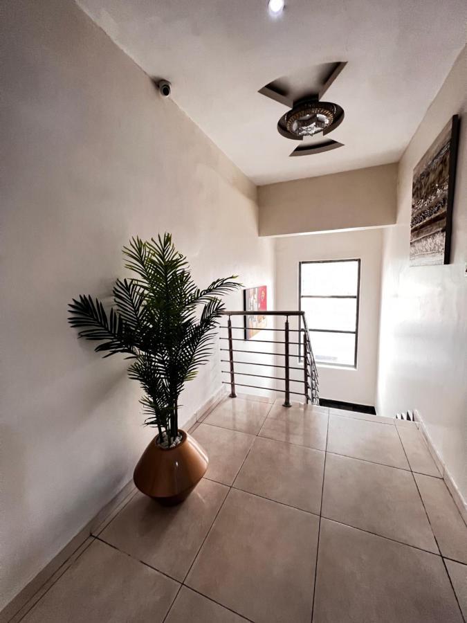 De Rigg Place, Surulere Lagos Bagian luar foto